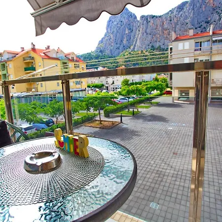 Luxury Family Apartment Omis Exterior photo